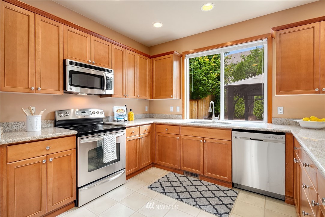 5834 Southeast 2nd Court Renton, WA 98059 - Photo 7 of 24