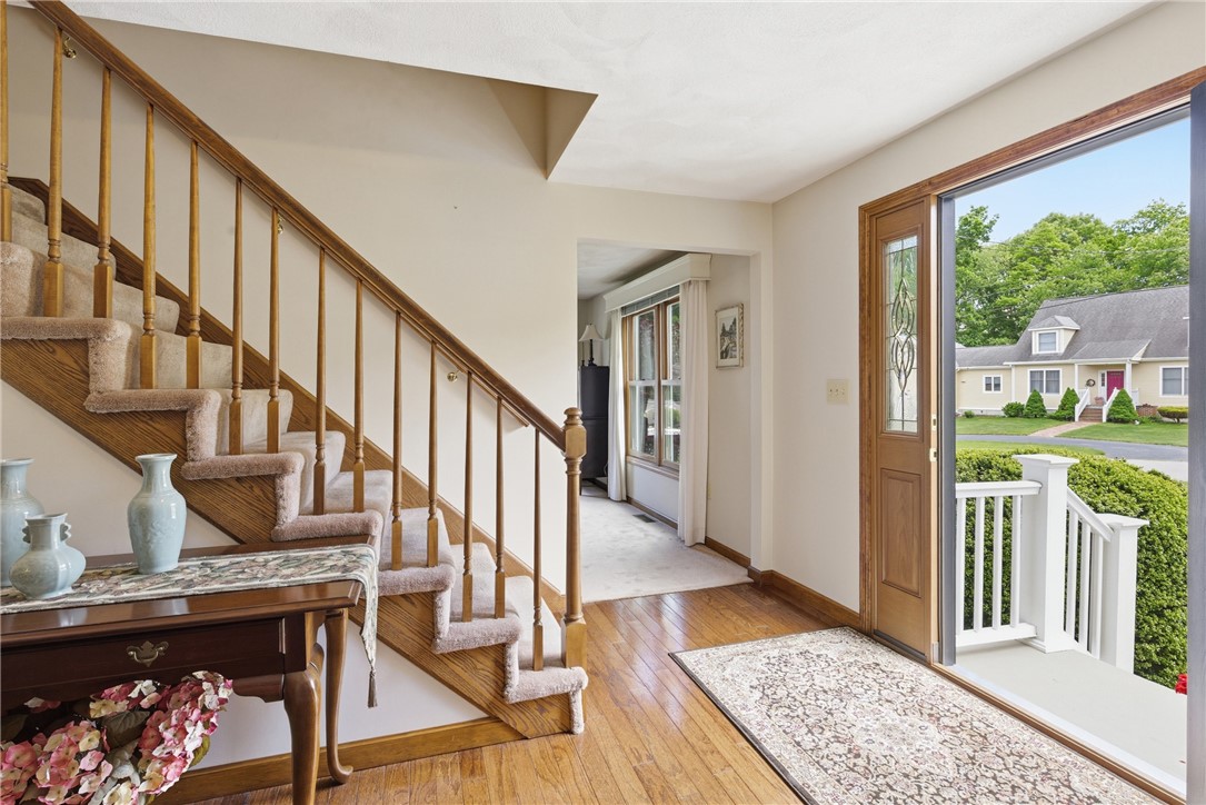 4 High Ridge Drive Lincoln, RI 02865 - Photo 4 of 45