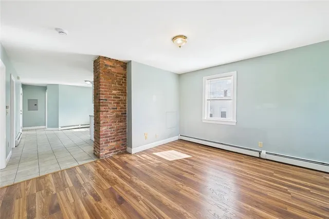 $2,200 | 136 Almy Street, Unit 3, Providence, RI 02909