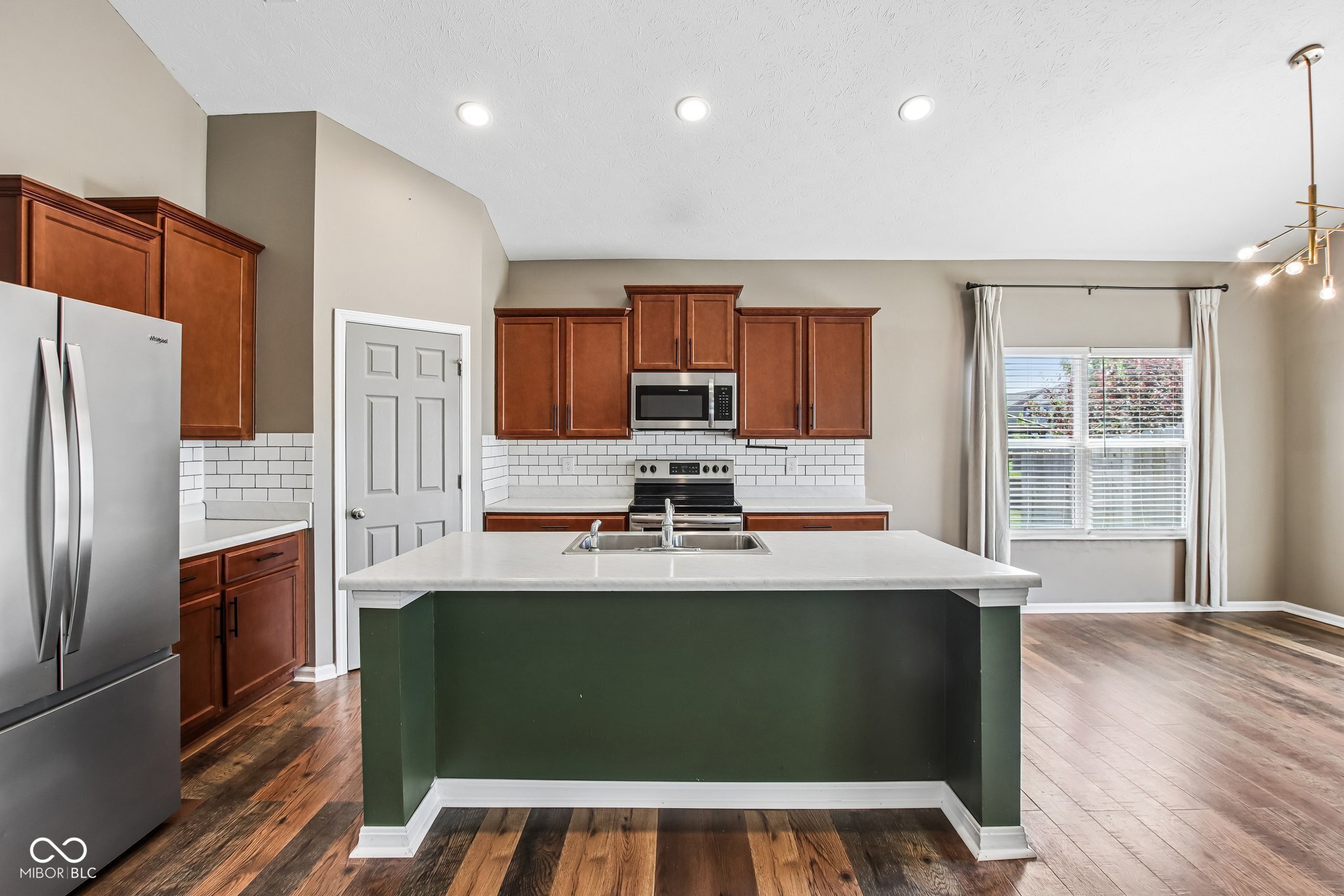 6627 Mayapple Drive Pendleton, IN 46064 - Photo 5 of 35