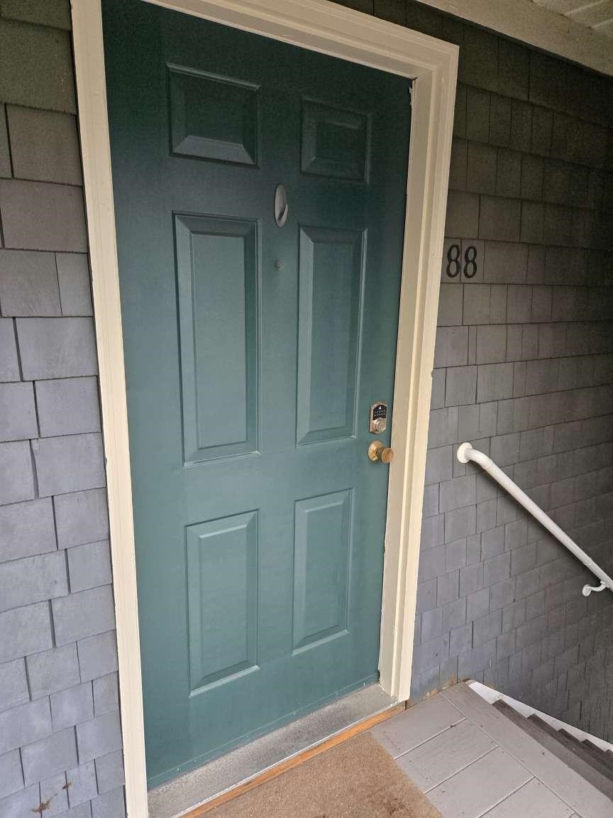88 Cricket Brook Dover, NH 03820 - Photo 2 of 15