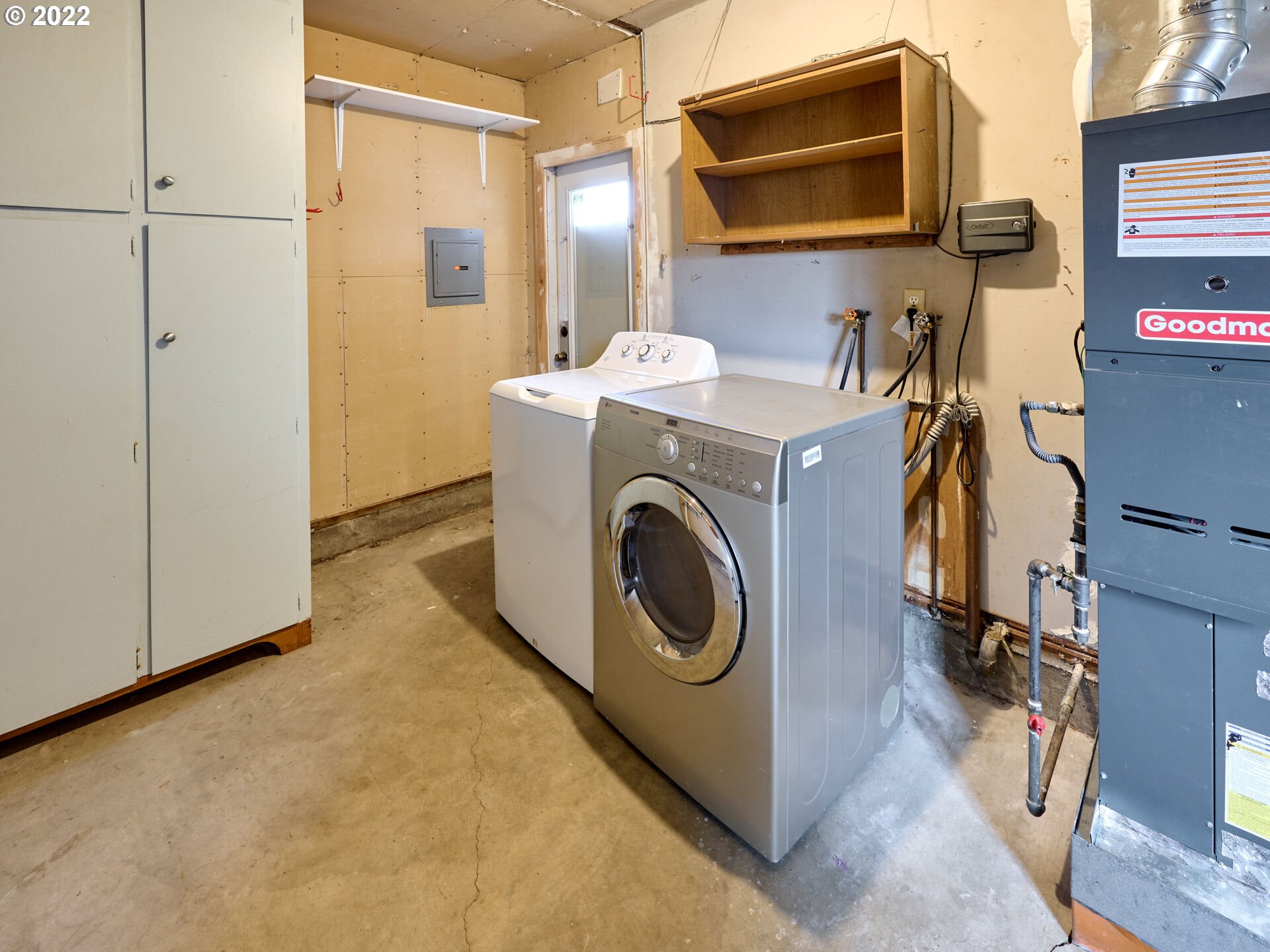 1533 Thompson Road Woodburn, OR 97071 - Photo 17 of 21 Gallery Image 17