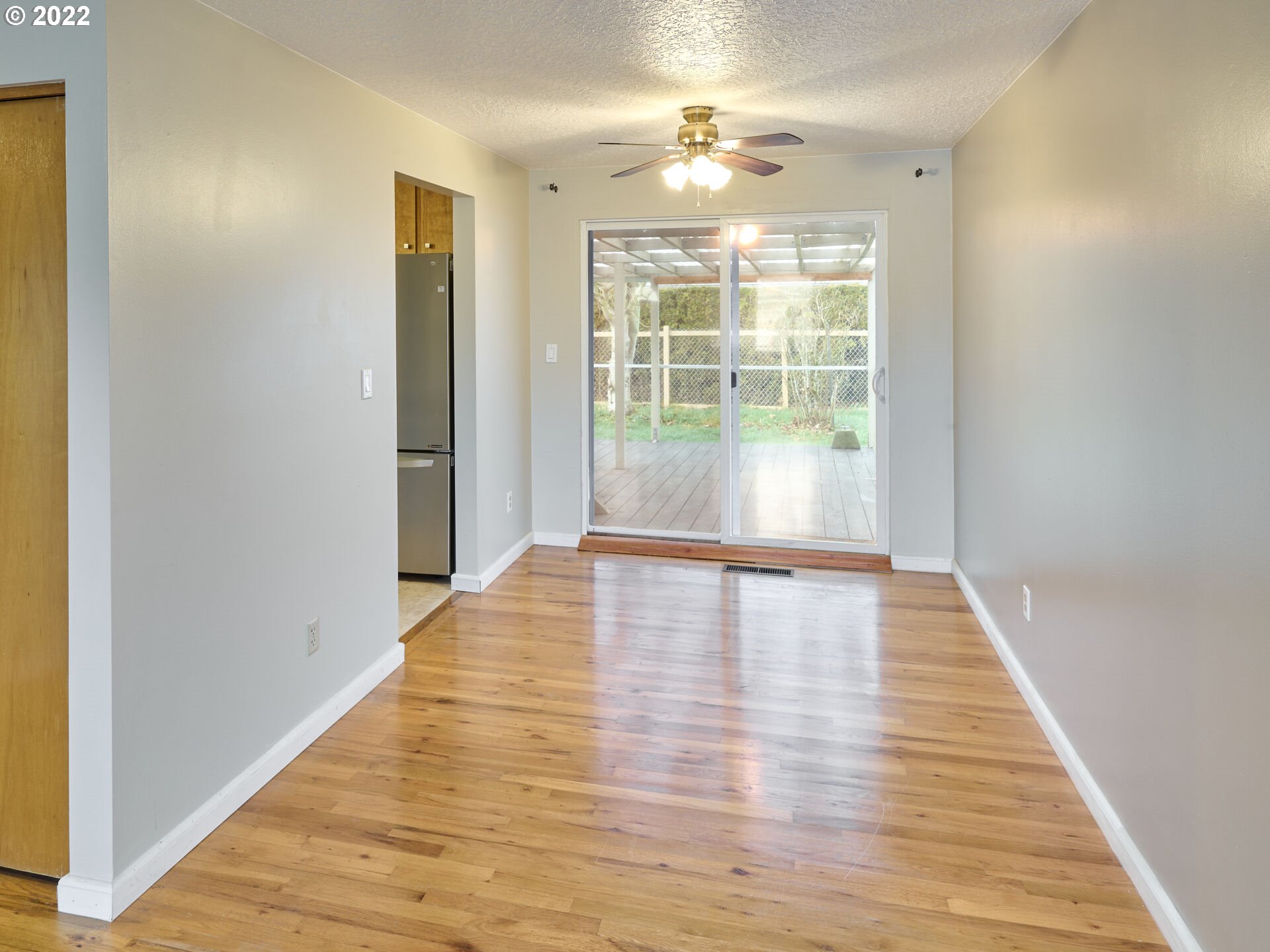 1533 Thompson Road Woodburn, OR 97071 - Photo 3 of 21 Gallery Image 3
