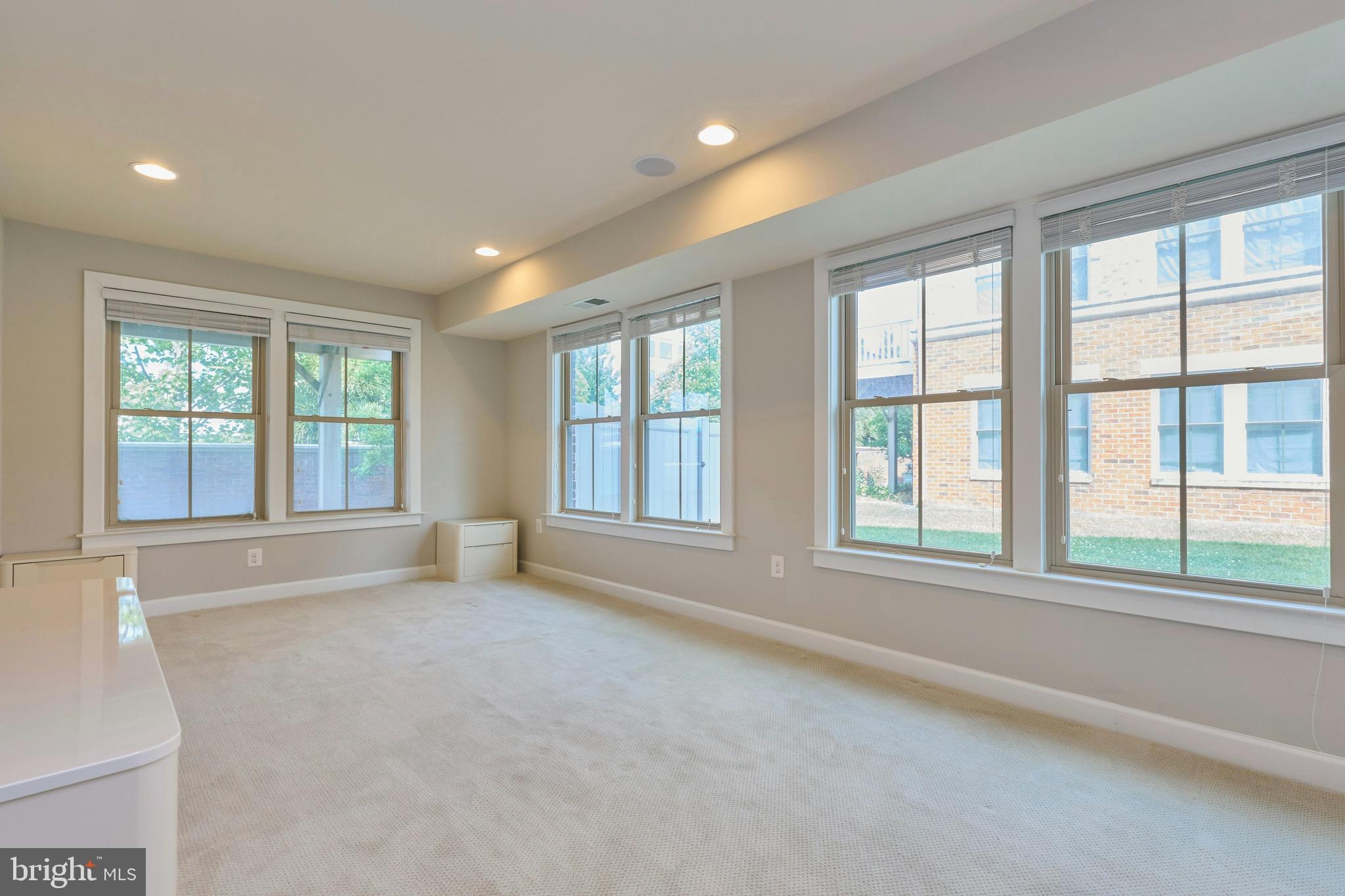2358 Chadlington Road Falls Church, VA 22043 - Photo 21 of 56