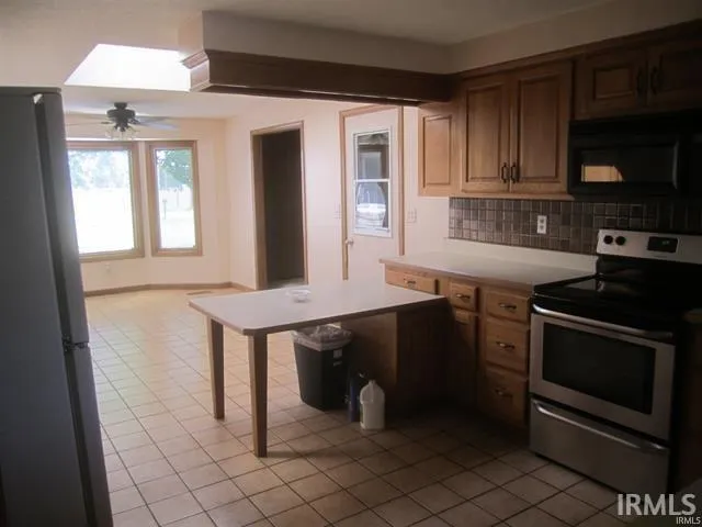 $339,000 | 14611 Spencerville Road, Grabill, IN 46741