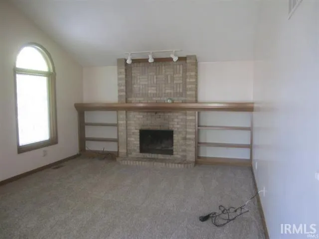 $339,000 | 14611 Spencerville Road, Grabill, IN 46741