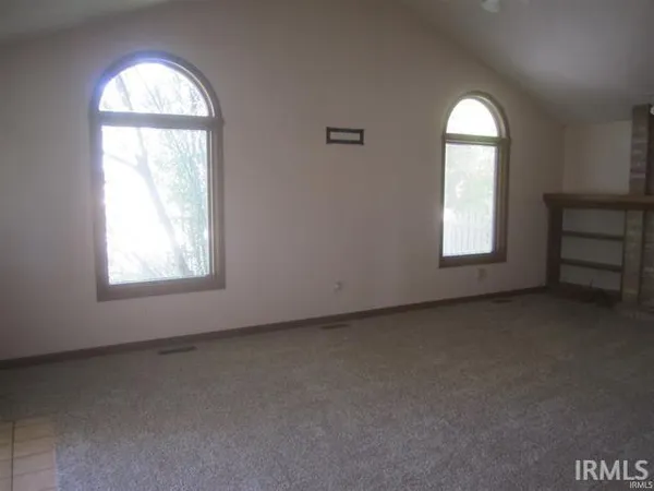 $339,000 | 14611 Spencerville Road, Grabill, IN 46741