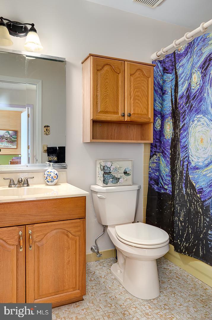 115 Charing Way Mount Laurel, NJ 08054 - Photo 17 of 19 Main Hallway full Bathroom