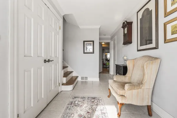 $619,000 | 602 South Edward Street, Mount Prospect, IL 60056
