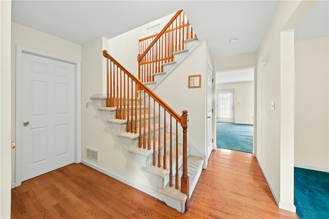 4245 Alder Road Bethlehem, PA 18020 - Photo 5 of 20