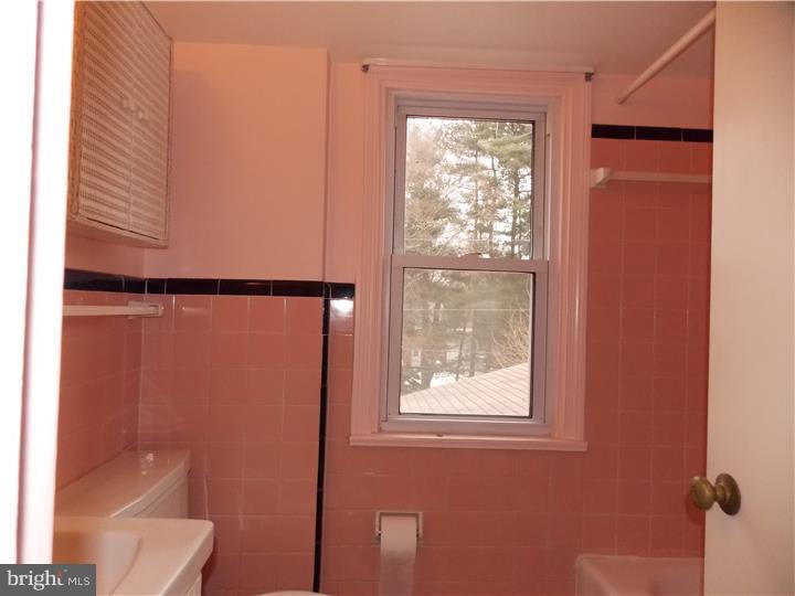 549 Hempstead Road Springfield, PA 19064 - Photo 18 of 23