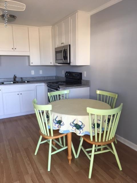 650 Cedar Point Boulevard, Unit B14 Cedar Point, NC 28584 - Photo 3 of 18 IMG_1709 CPV!
