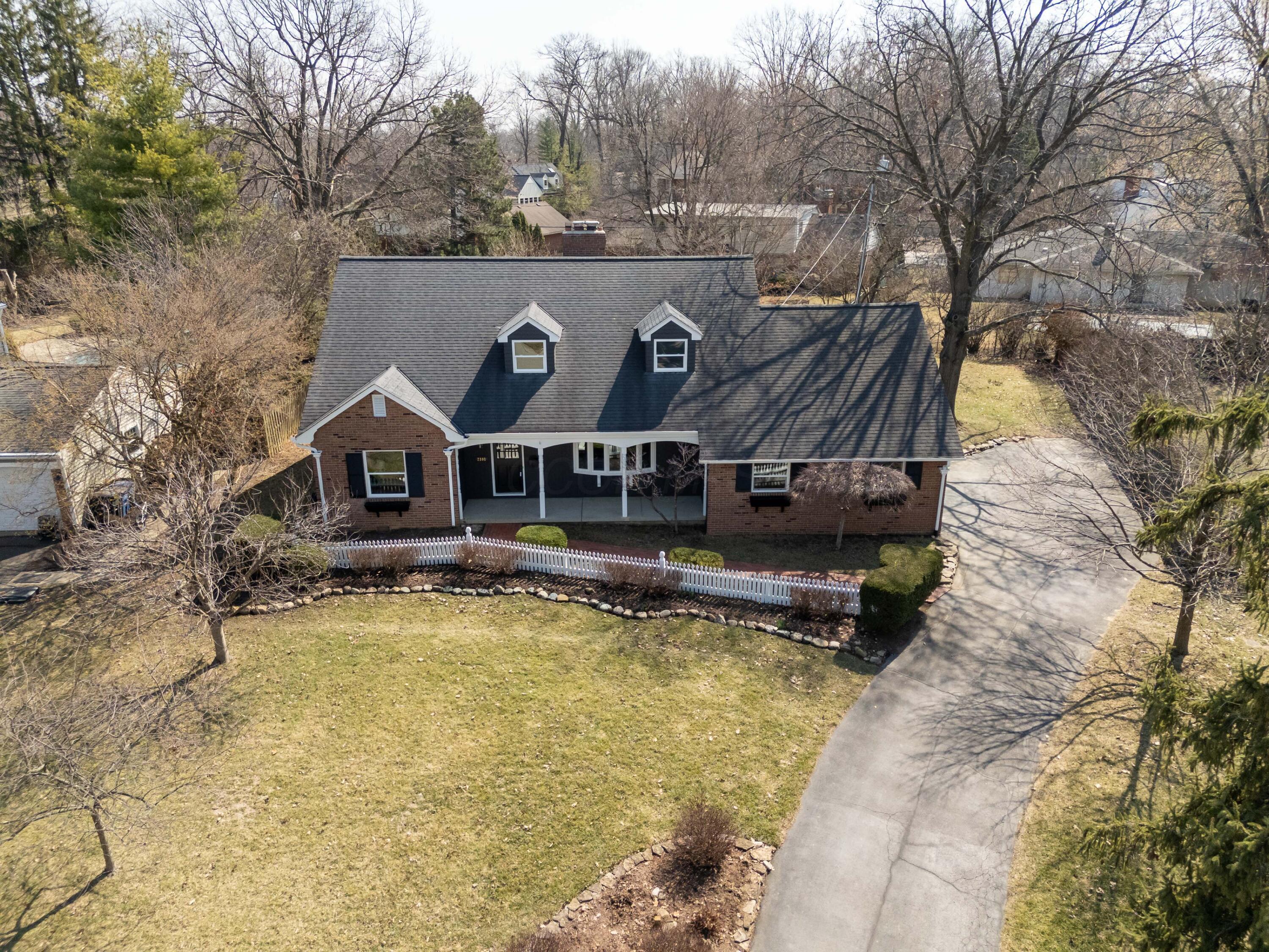 2101 Pinebrook Road Columbus, OH 43220 - Photo 2 of 53 Aerial View