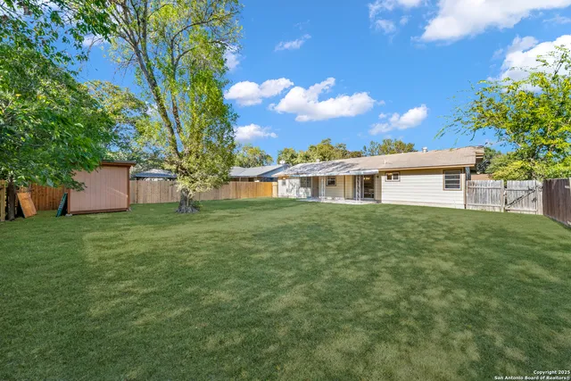 $296,900 | 6410 Stable Drive, Leon Valley, TX 78240