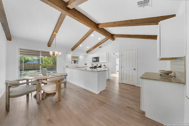 $296,900 | 6410 Stable Drive, Leon Valley, TX 78240