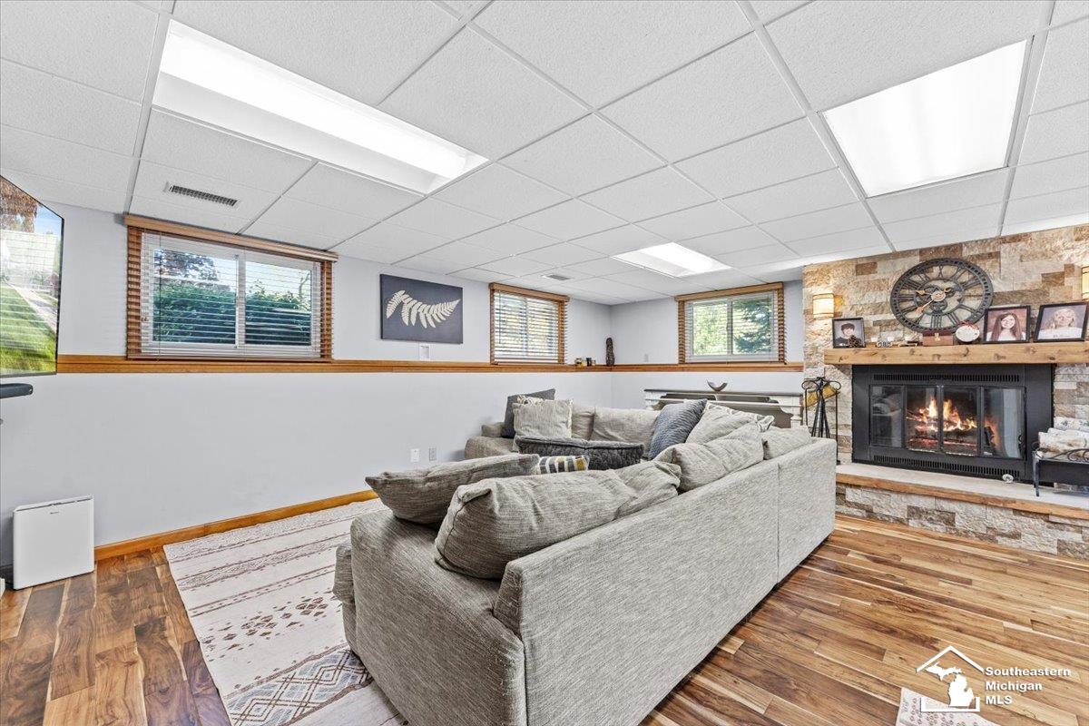 27100 Will Carleton Road Flat Rock, MI 48134 - Photo 20 of 41 50174320-09733486-f3cc-4571-a039-9755539f22da.JPG