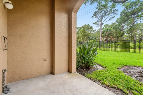 $3,300 | 4891 Bonsai Circle, Unit 101, Palm Beach Gardens, FL 33418