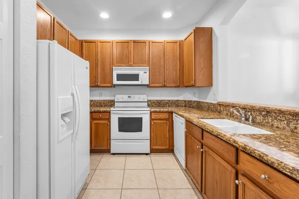 $3,300 | 4891 Bonsai Circle, Unit 101, Palm Beach Gardens, FL 33418