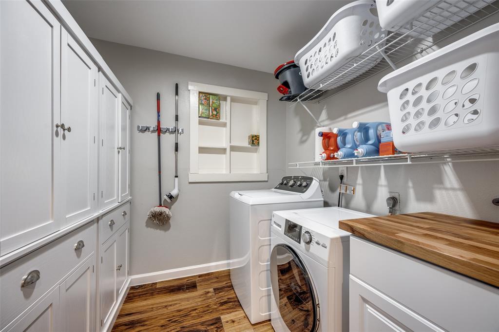9309 West Ridge Road Anna, TX 75409 - Photo 14 of 28 Cabinets, washer, and dryer included.