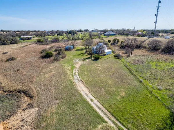 $170,000 | 320 Windy Hill Lane, Springtown, TX 76082