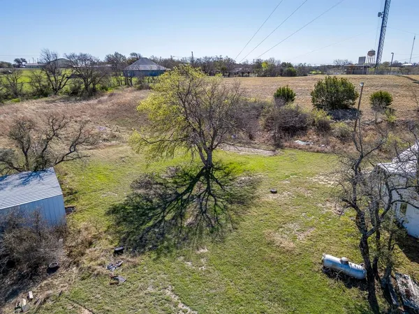 $170,000 | 320 Windy Hill Lane, Springtown, TX 76082