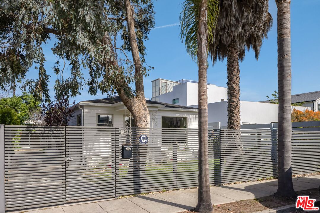 935 Indiana Avenue Venice, CA 90291 - Photo 16 of 16