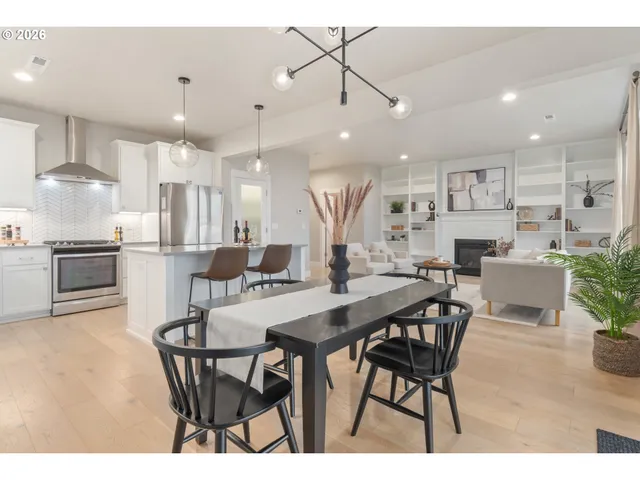 $647,000 | 3558 Nestucca Loop, Eugene, OR 97408