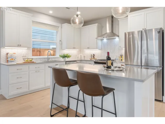 $647,000 | 3558 Nestucca Loop, Eugene, OR 97408