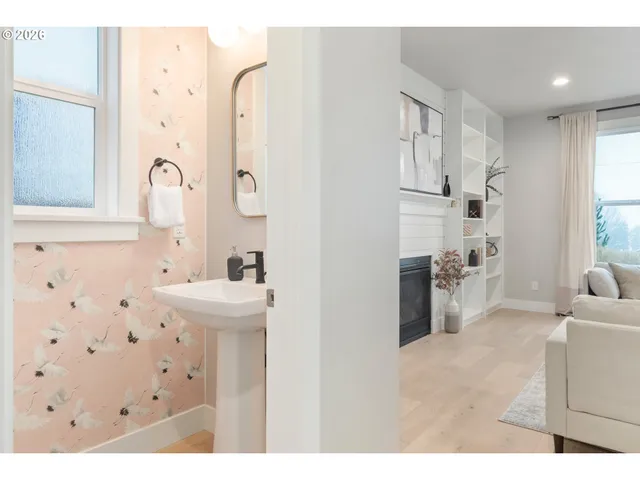 $647,000 | 3558 Nestucca Loop, Eugene, OR 97408