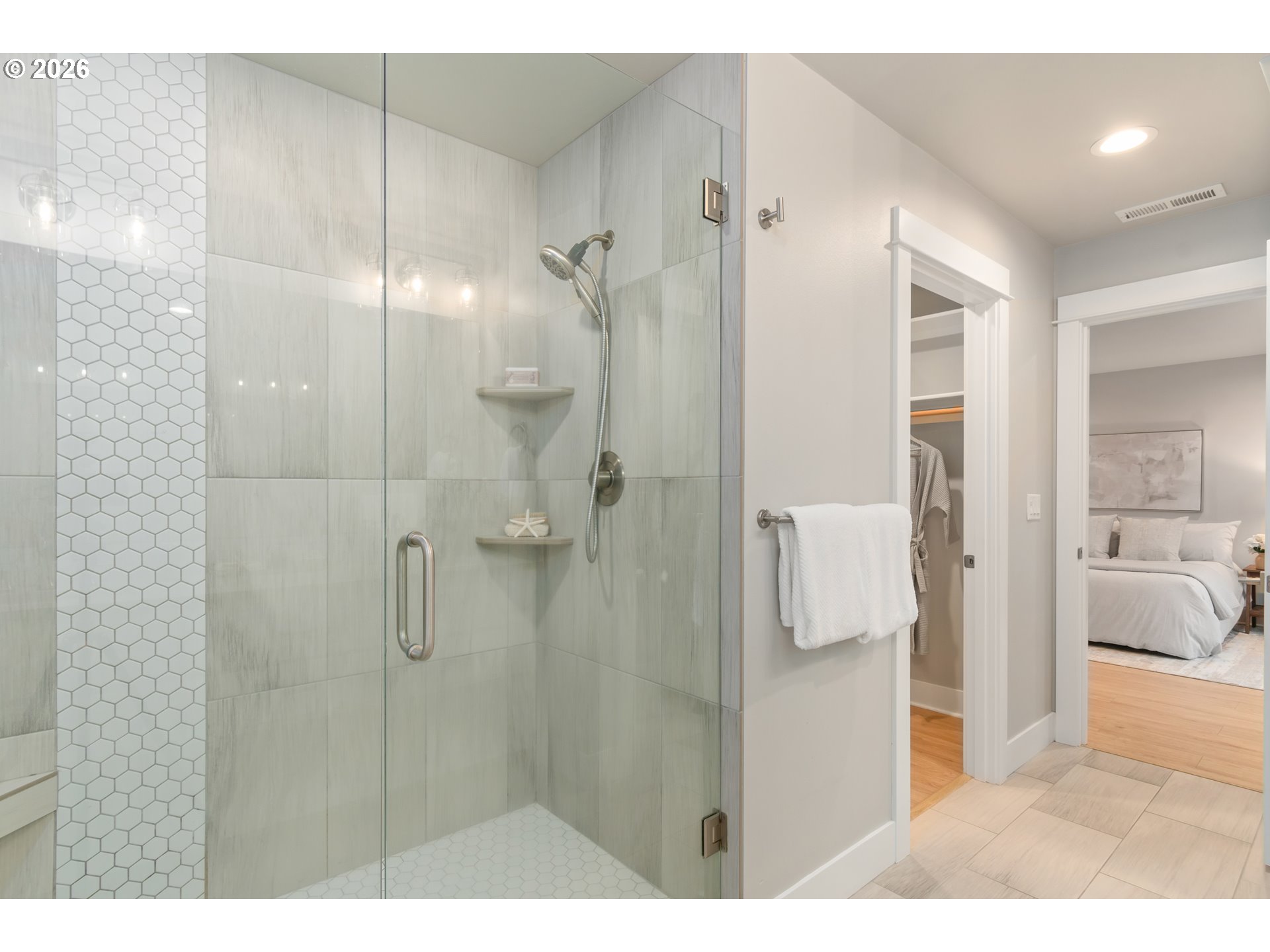 3558 Nestucca Loop Eugene, OR 97408 - Photo 20 of 44 Bathroom