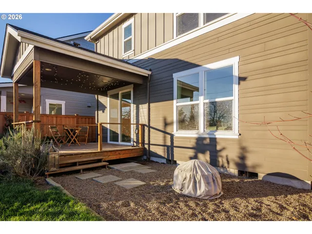 $647,000 | 3558 Nestucca Loop, Eugene, OR 97408