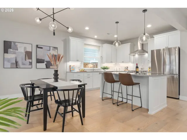 $647,000 | 3558 Nestucca Loop, Eugene, OR 97408