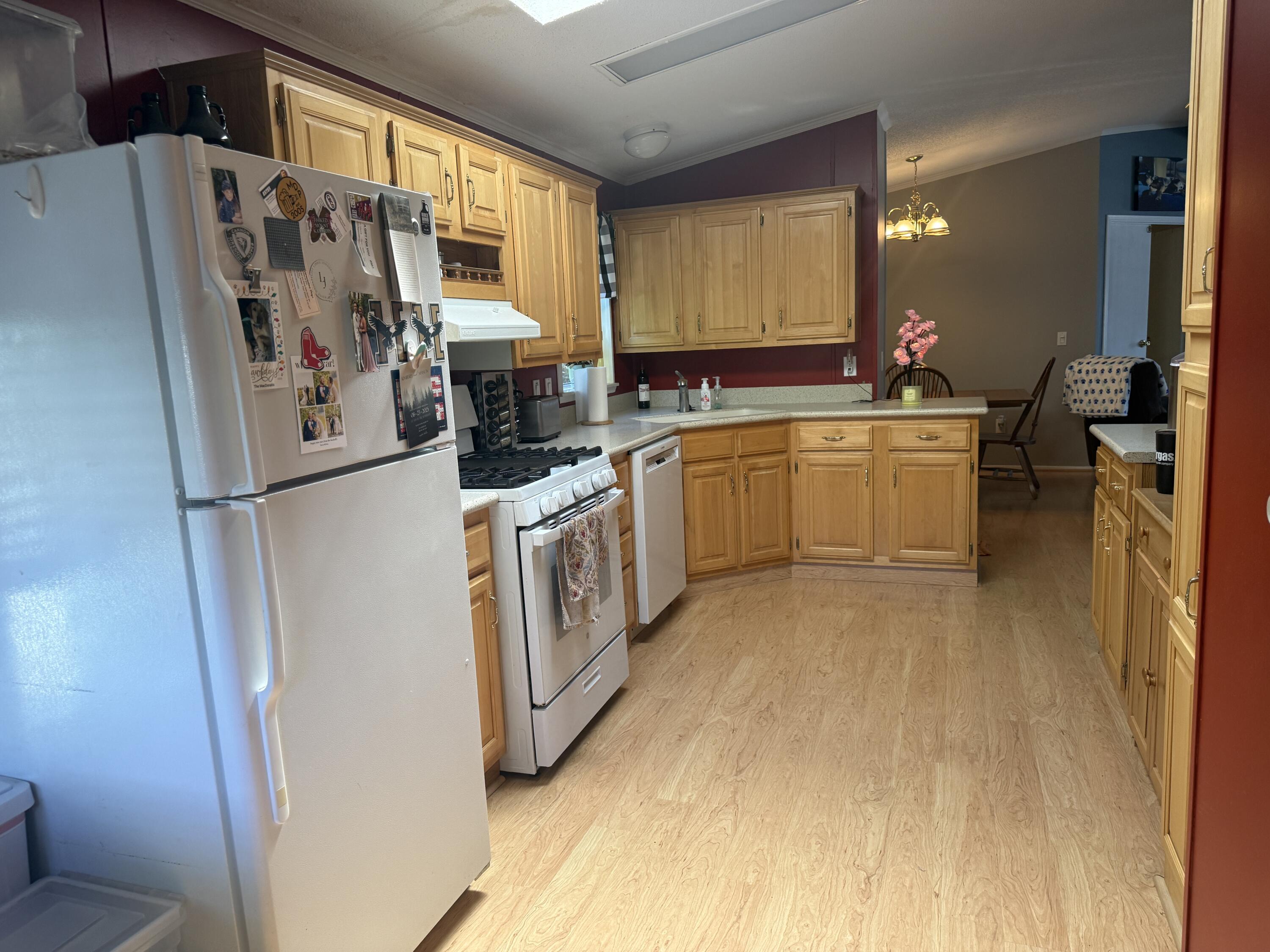 19 N Street Bangor, ME 04401 - Photo 14 of 49 IMG_9298