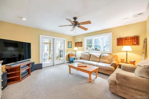 $1,149,999 | 375 Ocean Avenue, Islip, NY 11751