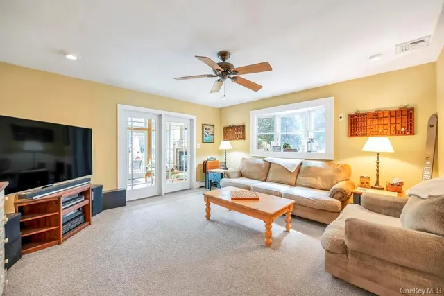 $1,099,999 | 375 Ocean Avenue, Islip, NY 11751