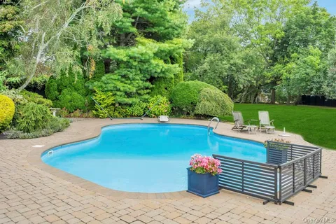 $1,099,999 | 375 Ocean Avenue, Islip, NY 11751