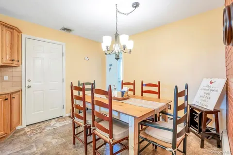 $1,149,999 | 375 Ocean Avenue, Islip, NY 11751