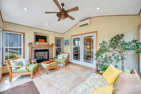 $1,149,999 | 375 Ocean Avenue, Islip, NY 11751