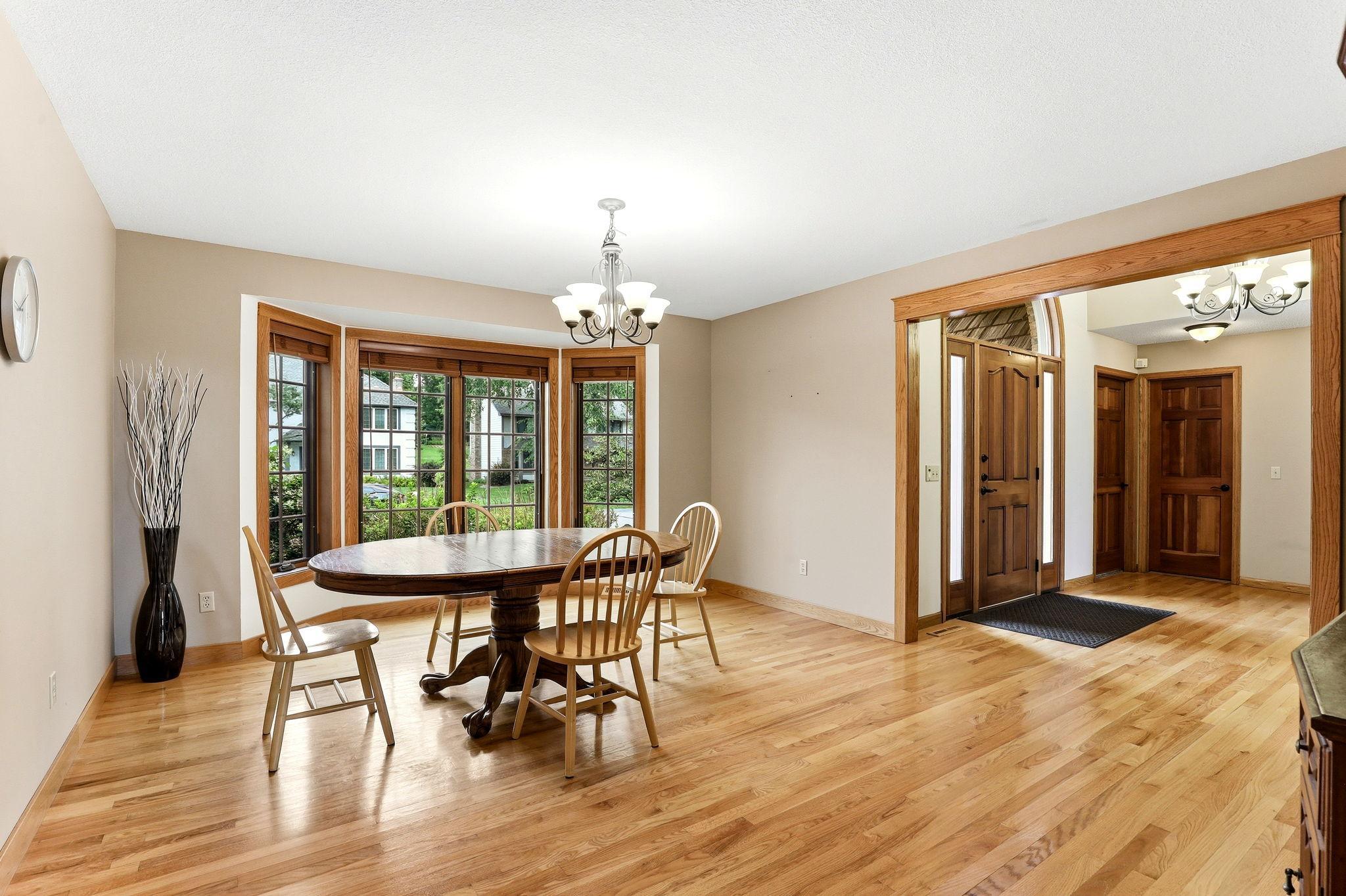 5968 Scenic Place Shoreview, MN 55126 - Photo 9 of 32