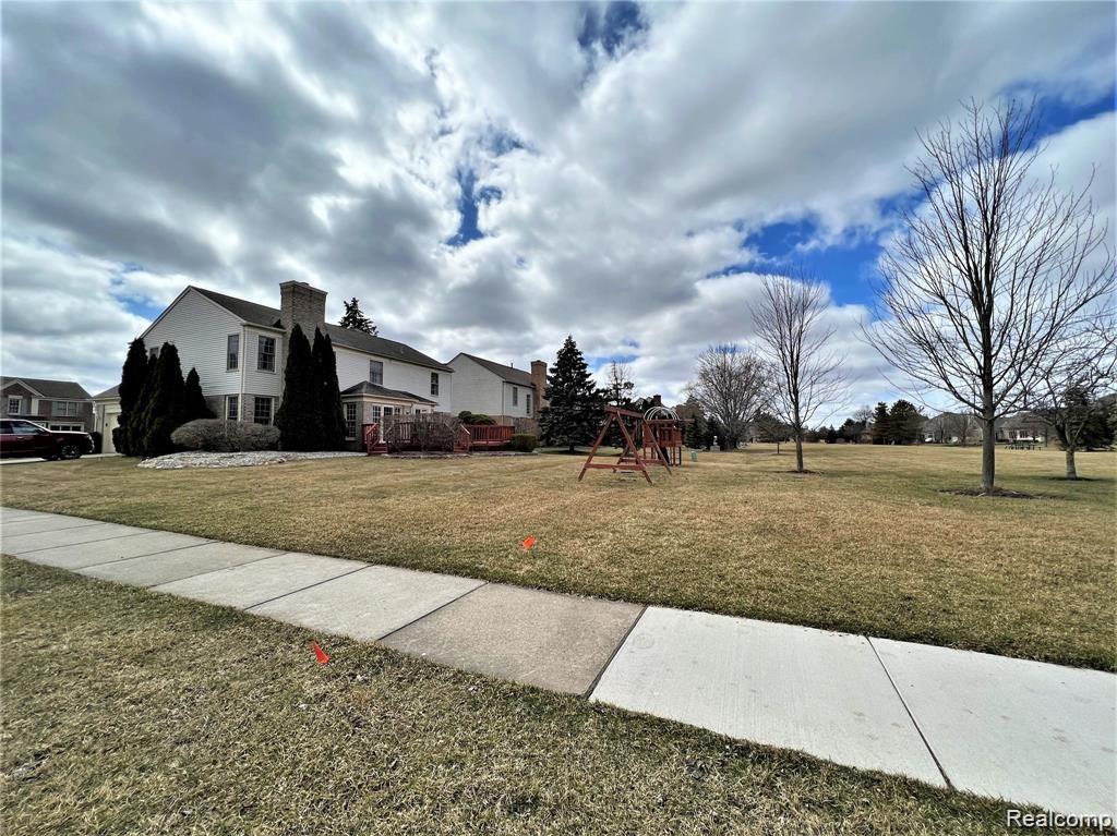 45166 Thornhill Road Canton, MI 48188 - Photo 30 of 31 Photo Mar 27, 2 36 19 PM.jpg