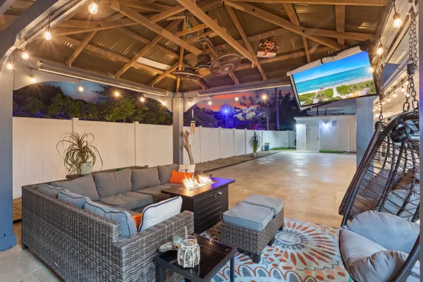 $639,000 | 800 Northeast 8th Street, Pompano Beach, FL 33060