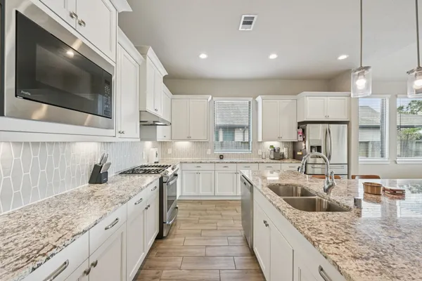 $417,500 | 4734 Franklin Way, Iowa Colony, TX 77583