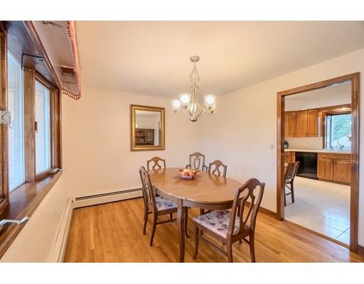 22 Mc Intosh Road Chelmsford, MA 01824 - Photo 11 of 30 Gallery Image 11