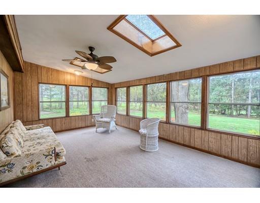 22 Mc Intosh Road Chelmsford, MA 01824 - Photo 13 of 30 Gallery Image 13