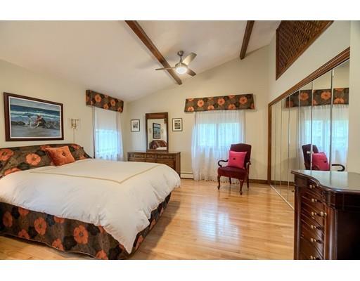 22 Mc Intosh Road Chelmsford, MA 01824 - Photo 15 of 30 Gallery Image 15