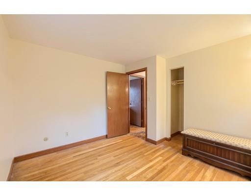 22 Mc Intosh Road Chelmsford, MA 01824 - Photo 18 of 30 Gallery Image 18