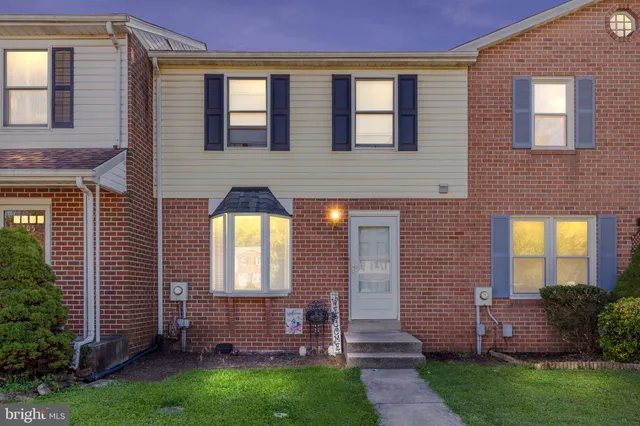 $305,900 | 103 East Hammaker Street, Thurmont, MD 21788