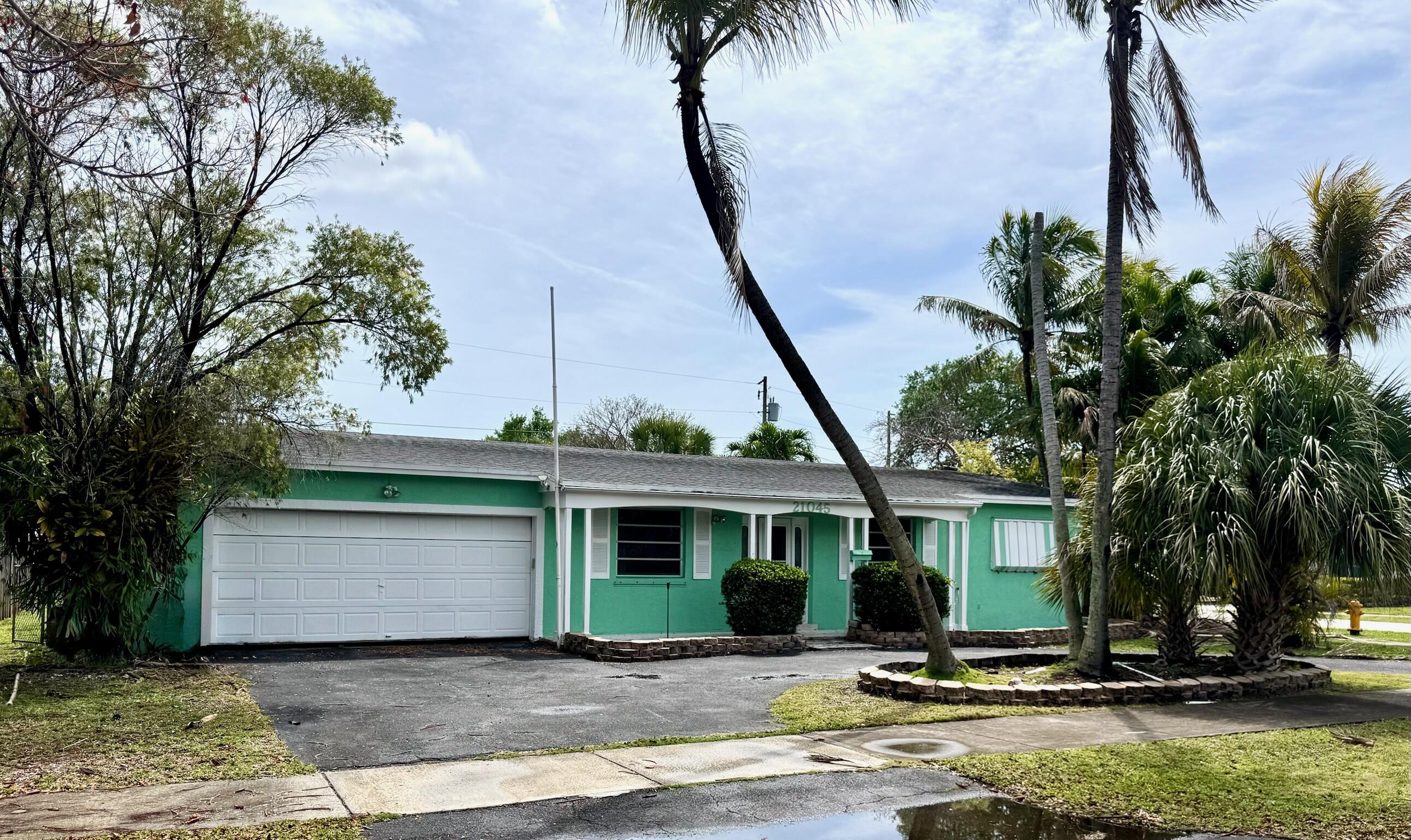21045 Condado Road Cutler Bay, FL 33189 - Photo 1 of 25 IMG_1640