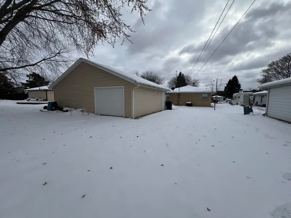 $410,000 | 5324 West Allerton Avenue, Greenfield, WI 53220
