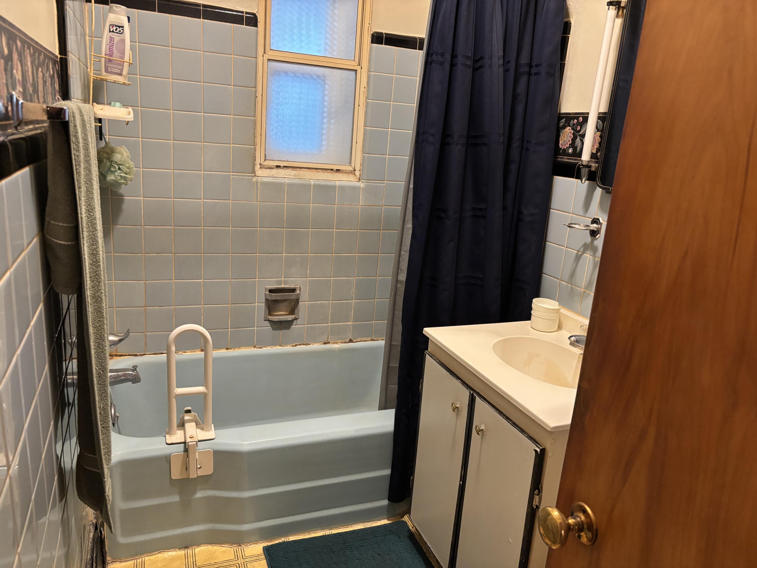 304 Cottage Sturgis, MI 49091 - Photo 17 of 24 IMG_4950